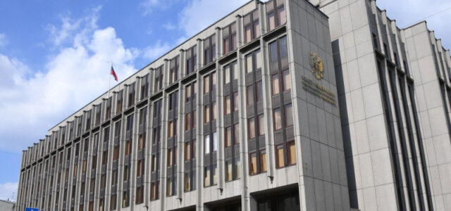 Совфед одобрил поправки о контроле за международными автоперевозками