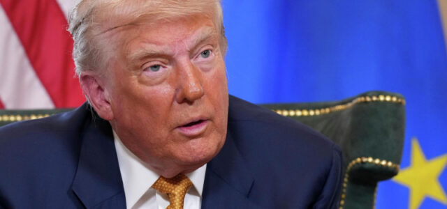 Трамп допустил меры против России после истечения срока по Украине