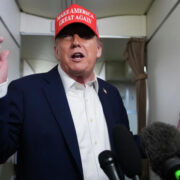 Трамп назвал Путина профессионалом