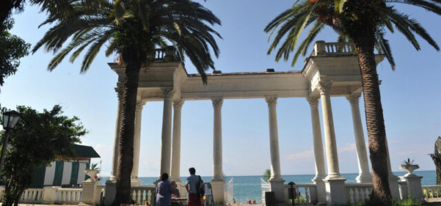 В Абхазии прокомментировали заявление Фонда кино о туристах из России