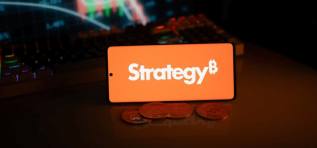 Strategy зафиксировала 100-ю покупку биткоинов, добавив на прошлой неделе 592 монеты на сумму $39,8 млн