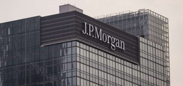 Жертвы предполагаемой финансовой пирамиды подали в суд на JPMorgan