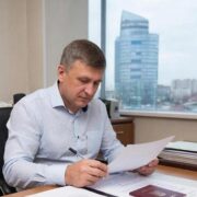 В стране рекордный рост просрочек. Взять кредит без подтверждения доходов станет почти невозможно