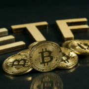 Биткоин-ETF сообщают о первых ежемесячных притоках с октября, поскольку цена стабилизируется