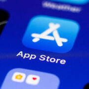 Apple удалила фейковое приложение DefiLlama после нескольких месяцев жалоб