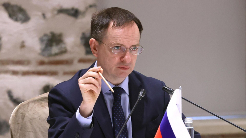 Мединский высказался о сделке Украины и США о редкоземельных минералах