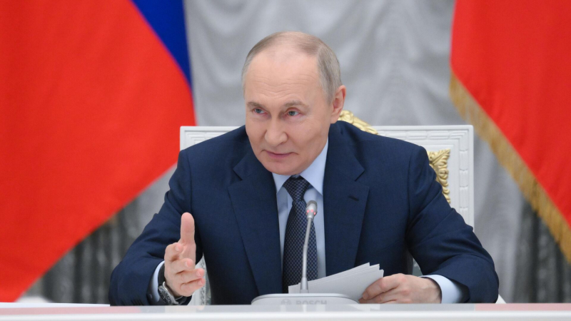 Путин обсудит на ПМЭФ задачи развития экономики и социальной сферы