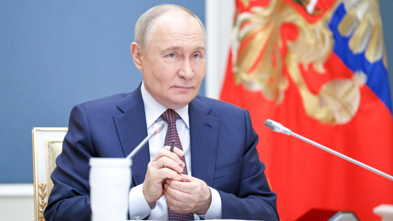 Рост экономики обеспечивает не только ВПК, заявил Путин