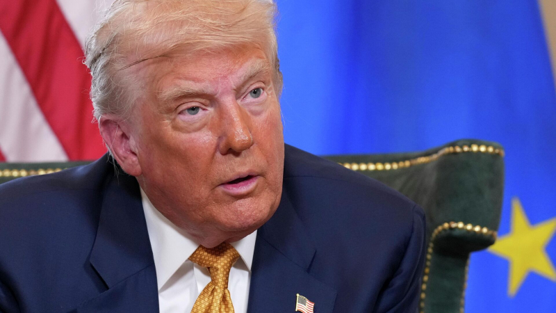 Трамп допустил меры против России после истечения срока по Украине