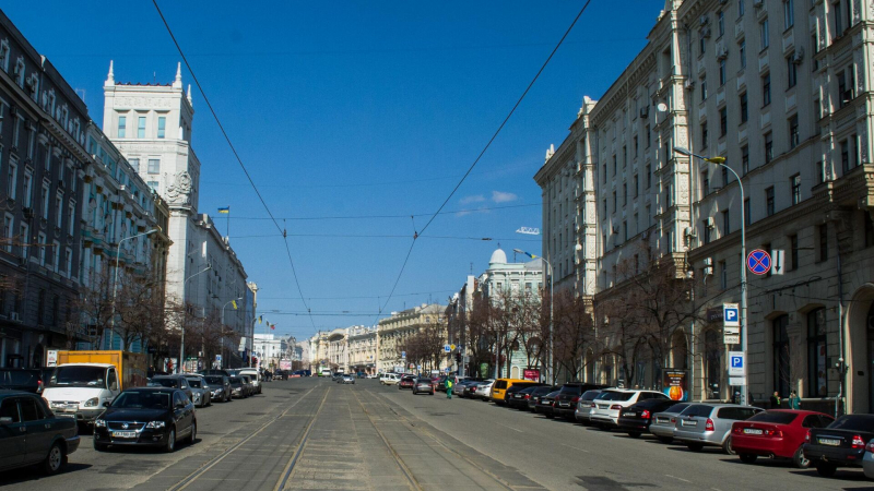 В восьми областях Украины объявили воздушную тревогу
